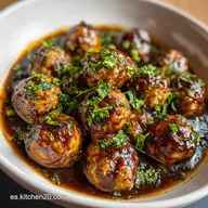 Alb&oacute;ndigas en Salsa: Jugosas y Sabrosas