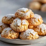 Amaretti Cookies with Almond Flour: Baked Italian Treats