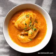 Caldito de Pollo Levanta Muertos El Apapacho de la Abuela
