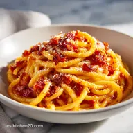 Receta Pasta Amatriciana Tradicional: Sabor Aut&eacute;ntico (4 Porciones)