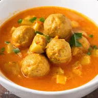 Sopa de Pollo con Alb&oacute;ndigas: &iexcl;Como la de la Abuela!