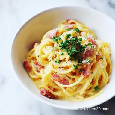 Spaghetti Carbonara Receta Italiana: T&eacute;cnica para 4 Servings Tarjeta de receta